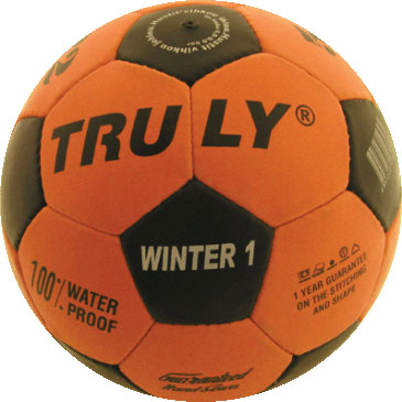 Fotbalový míč určený na podmáčený terén - Truly WINTER LINE III.